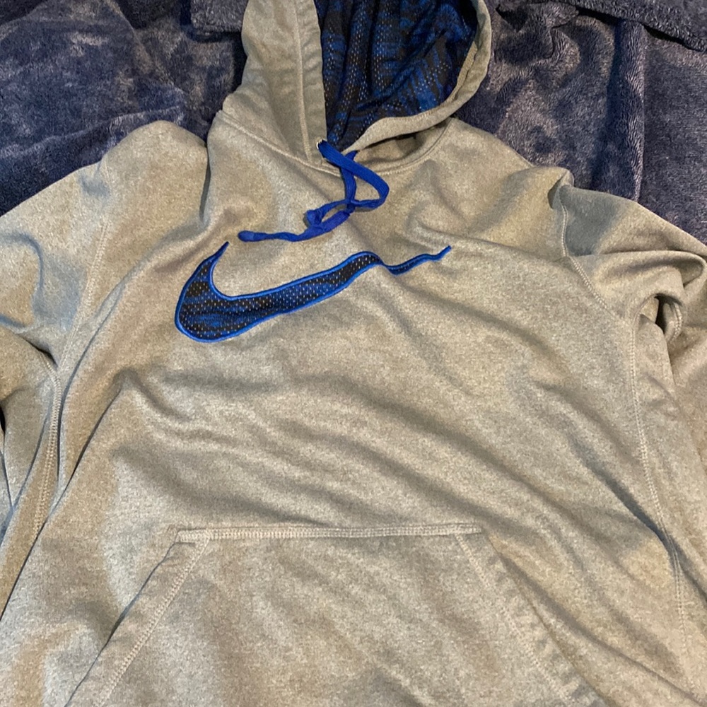 Men’s sweatshirt